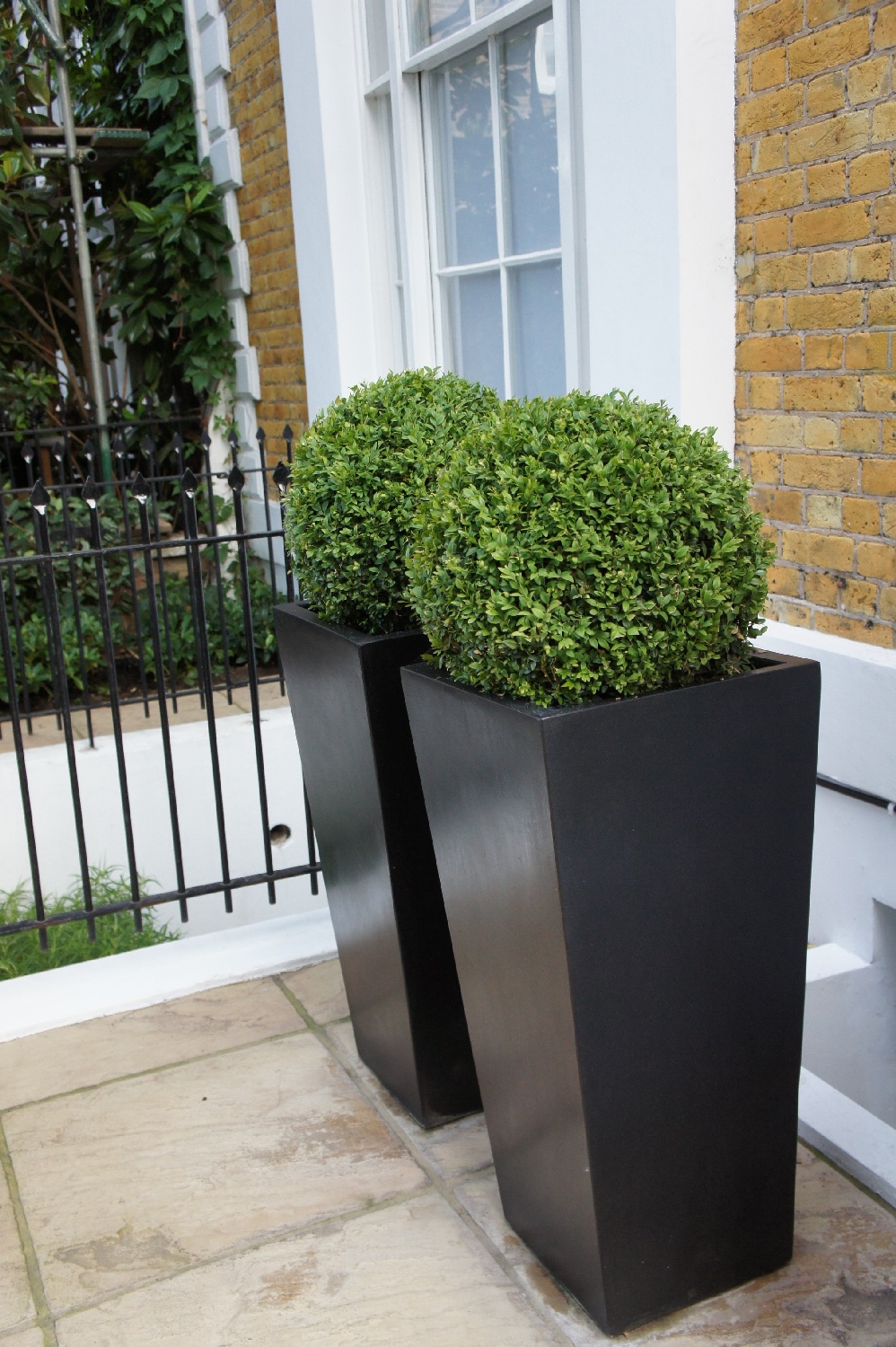 Contemporary planters | Outdoor Planters | Designer 